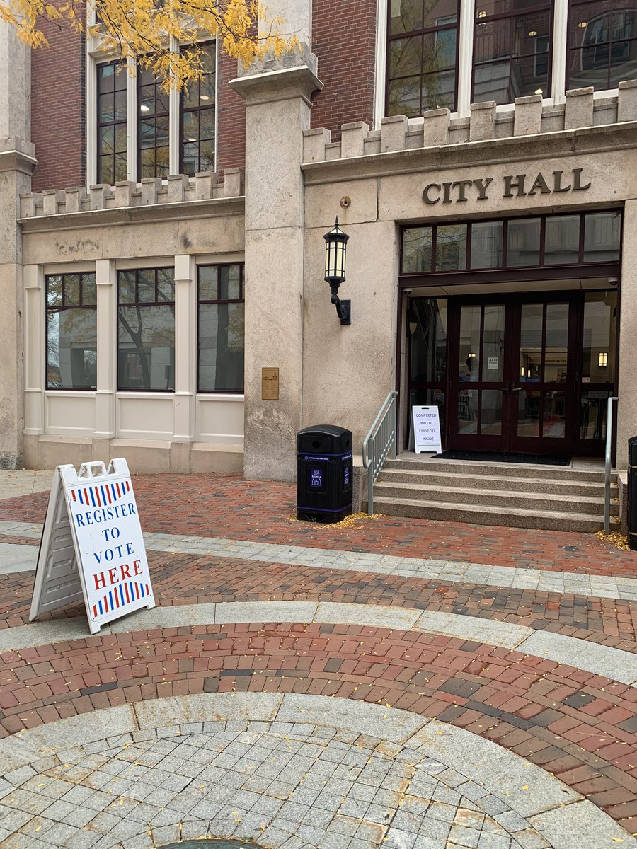MayorJoyceCraig's tweet photo. City Hall is open for voting!

You can register to vote, drop off your completed ballot, or vote absentee in person TODAY until 2:00pm! https://t.co/I220nsV14d