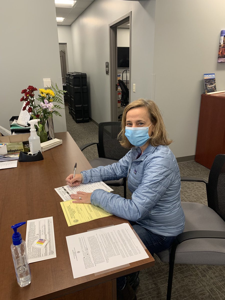 MayorJoyceCraig's tweet photo. City Hall is open for voting!

You can register to vote, drop off your completed ballot, or vote absentee in person TODAY until 2:00pm! https://t.co/I220nsV14d