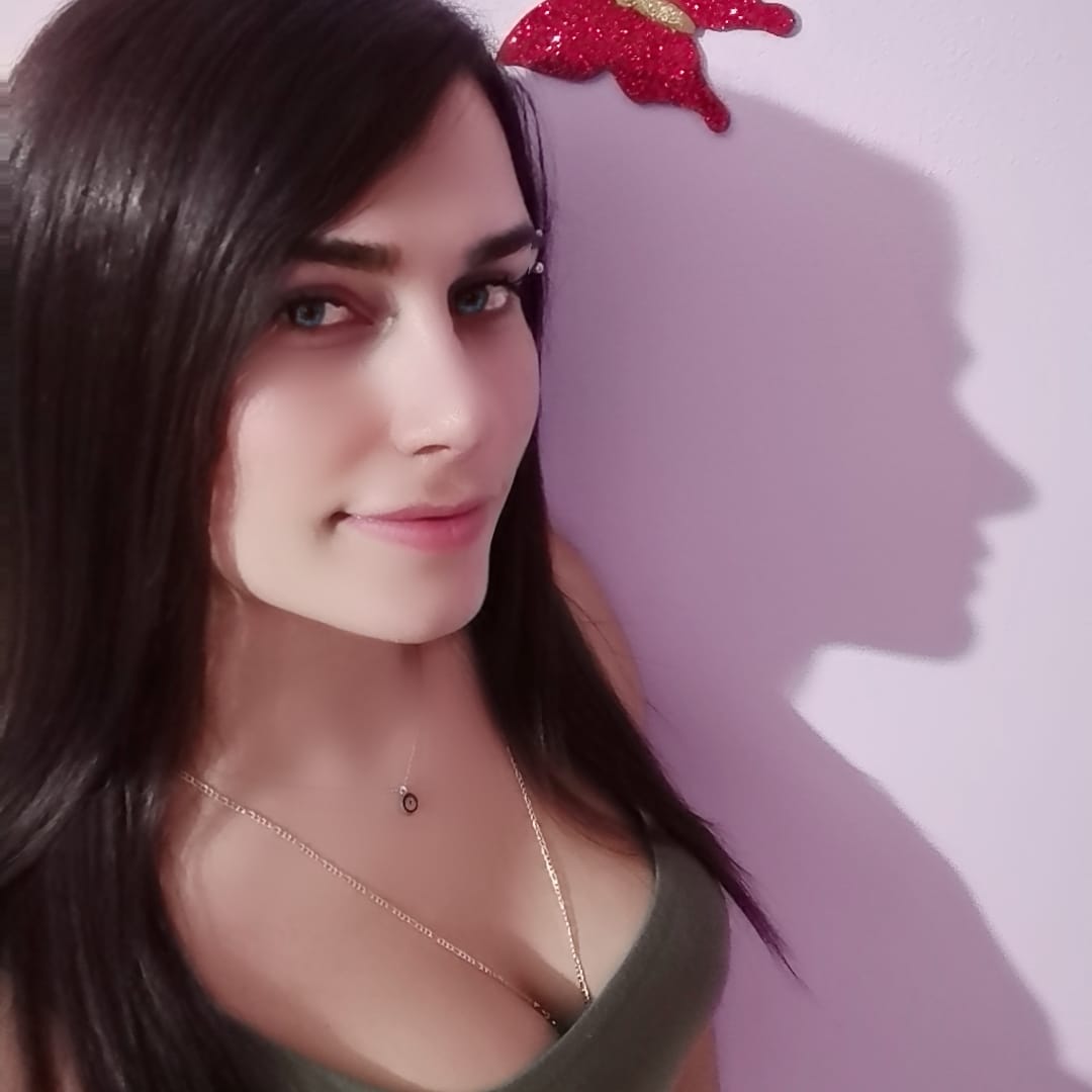 Selda88954062's tweet photo. 🐞🐞Selda❤️Kaya🐞🐞
Ben hazzın ta kendisiyim  
Sana dokunmama izin ve kendini bana bırak
Aşkın zehrini birlikte içelim ne dersin ?
🥰0545🐞541🥰82🐞03🥰
#antalyatraveﬅi 
#antalyatraveftileri https://t.co/AWgcQDbT7f