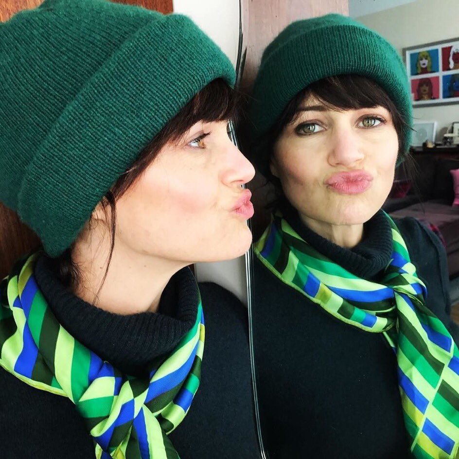 ur camera roll if carla gugino is ur girlfriend (a thread)