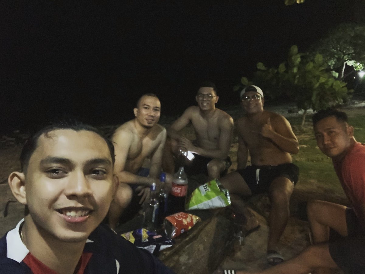 JanJanPrior's tweet photo. Laina aning sige ra tag balik tanaw uy. #teamthrowback
@KhimArquisola3 @DreiiMichael @nzodabawenyo @im_ur_czarsalad @ChristianRanch3 https://t.co/R1THYRXRpt