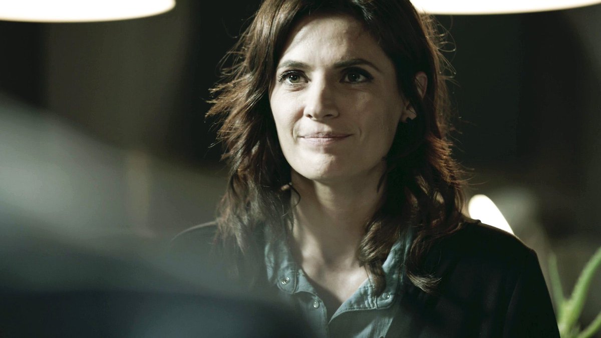 stana_katic_fr's tweet photo. #Absentia Saison 3
- Jour J
- D-day
Diffusion des deux premiers épisodes ce soir sur #AlticeStudio
* 20h50 ep 3x01 : 'Table Rase'
* 21h35 ep 3x02 : 'Captifs'
@Stana_Katic
@EvilWillPascoe
@AbsentiaSeries https://t.co/zg58CeMKB4