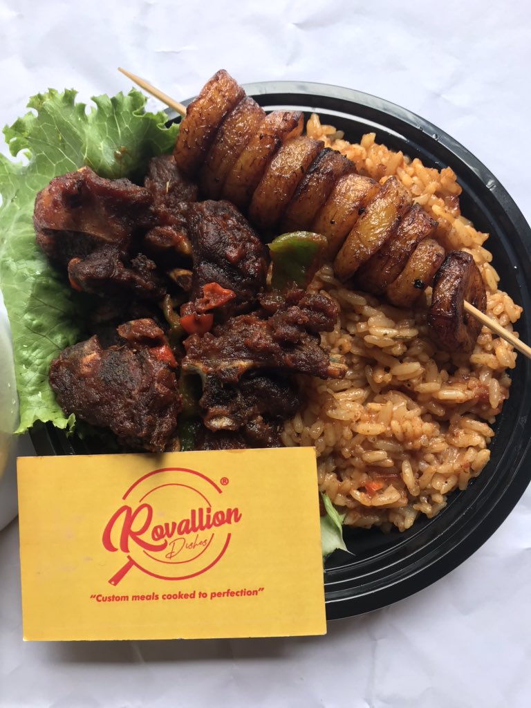 rovallionng's tweet photo. We know it’s been a long and trying couple of weeks and we all deserve some comfort food so why not share some good news? We’re back, Foodies. Pre-order a food hamper for Christmas and get a 10% discount this week.Don’t forget to keep those chops  orders coming too. please RT💛❤️ https://t.co/GfaLz05DJl
