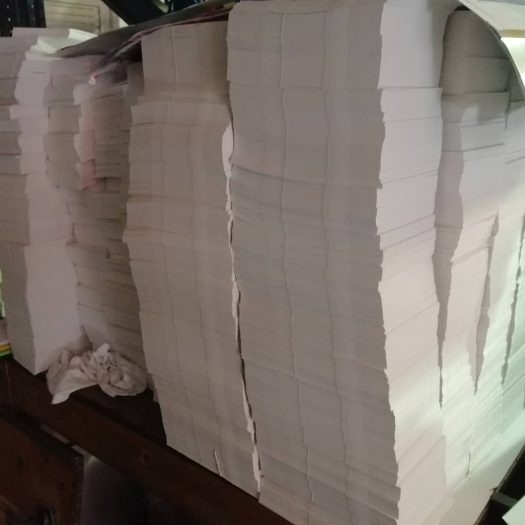 MasterClassCom's tweet image. Ultimando las propuestas de mascarillas personalizadas, en tela y también desechable quirúrgica. Producto de valor añadido con tu marca, para hoteles, inmobiliarias, eventos...
Pide precio unidades.
#masterclass #comunicación
#mask #mascarillas #COVID19 #imagencorporativa