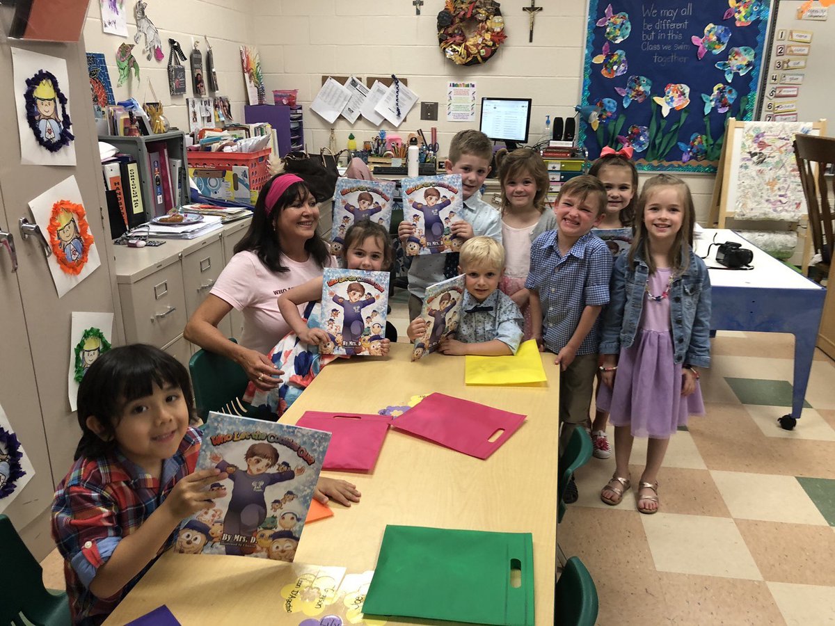 MRSDBOOKS's tweet photo. Excited to share this item from my #etsy shop: Who Let the Cookies Out?Autographed! #christmas #fairytales #educationalbooks #familybooks #booksforkids #autographedbooks #schoolbooks #beginnerreaders #kidsbooks https://t.co/Lx3mIOLUka https://t.co/b5tm2MQEJA