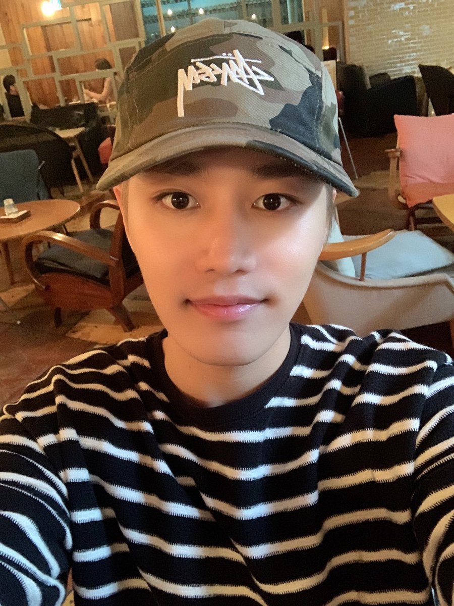 dailybubble127's tweet photo. •Taeil 
English translate:
I was going to send you sooner. Sorry for being late hhh
😍

Terjemaah Indonesia:
Aku akan mengirim padamu lebih cepat. Maaf aku telat hhh
😍
Trans by @dailybubble127 https://t.co/cX7hq2OHWn