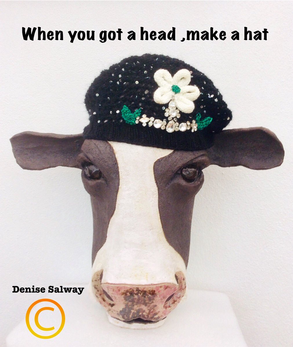 KnittingWitchUK's tweet photo. #hat #beanie #sparkle #sequins #jewels #wool #yarn #recycling yet again #usefulagain https://t.co/uqakumNYV0