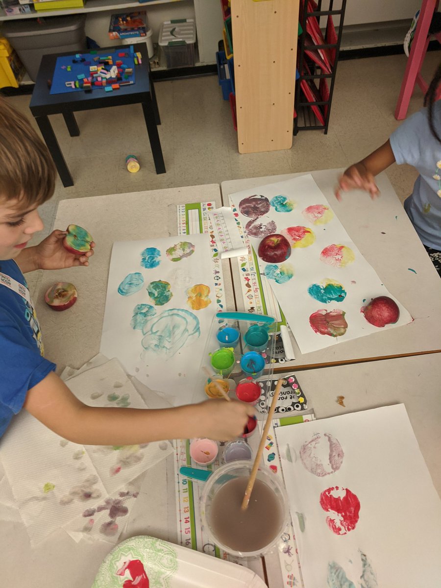 MmeMichaudClass's tweet photo. We had so much fun yesterday creating with our apple stamps. We read a beautiful book, Gâteau aux pommes, talked about shapes we can make with apples, how to mix colors, and got super messy! Happy, organized chaos. ♥️ https://t.co/RCVZ3Va3oS