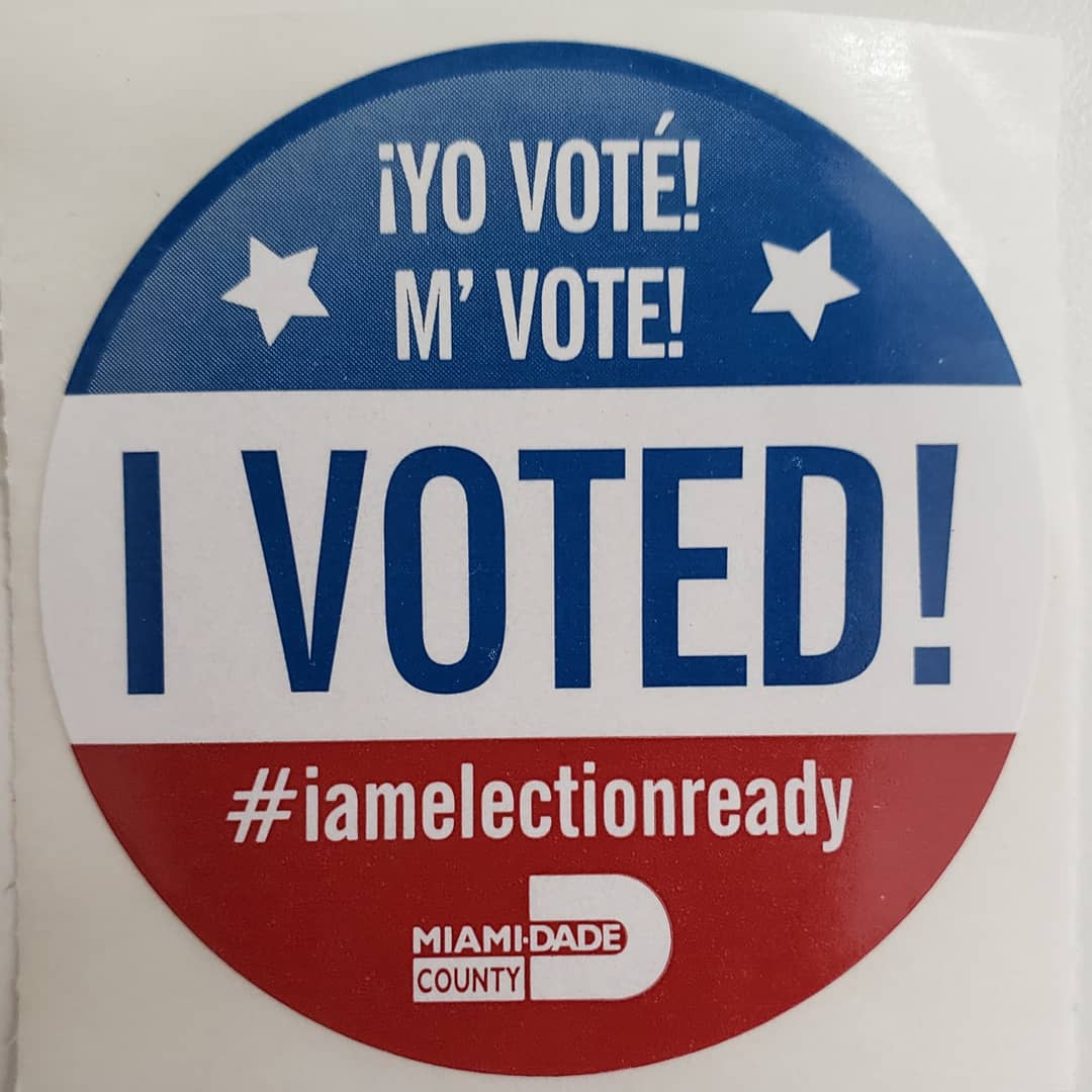 JRaynaldBoyer's tweet photo. Bring your chair, get in the line and do yours !! https://t.co/RfNkvlyUVe