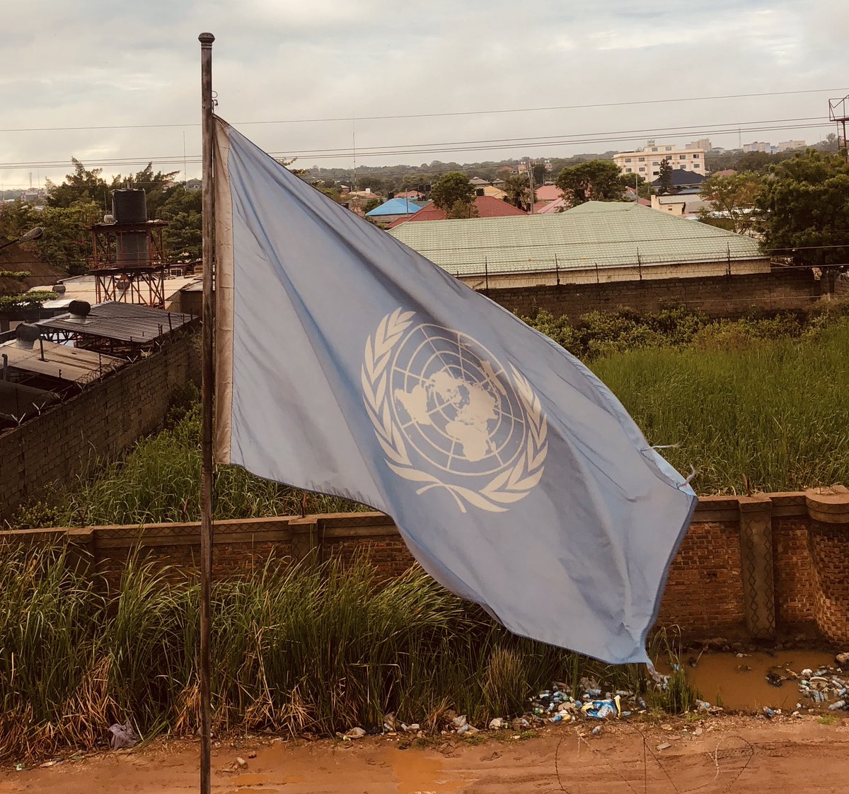 Happy #UNDay at 7️⃣5️⃣🎉🎊
Norway continues its unwavering commitment to multilateral cooperation. Global problems need global solutions #UN75
But politics put aside, today we’re having a celebration for our 75 years old friend🇺🇳🥳 https://t.co/KL4vFiSu4T