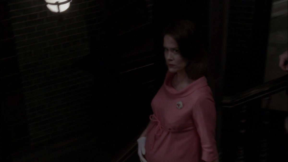 sarah paulson as lana winters, a thread: