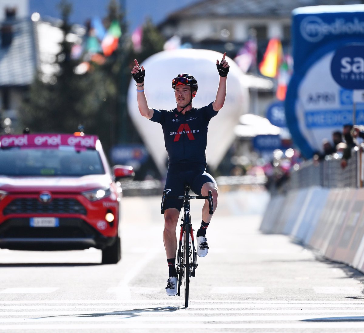 NetcompanyINEOS's tweet photo. Where do we start with this guy?

Rohan Dennis. 𝑳𝒆𝒈𝒆𝒏𝒅. https://t.co/qYuK6kLjFV