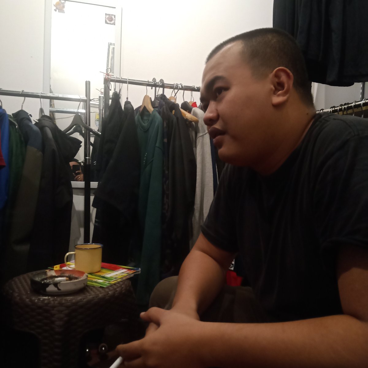 Dressers ID tweet media