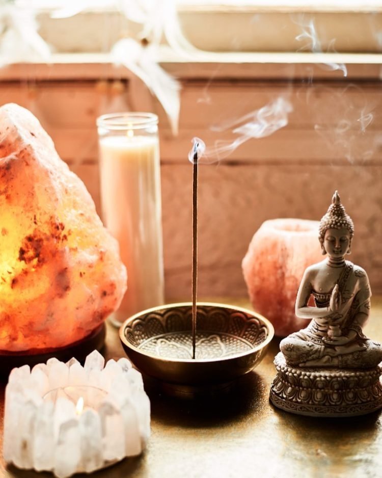 HHMU_Banksia's tweet photo. #Peace themed #Altar
#IDWP
#IDeclareWorldPeace
#HimalayanSalt #SALT <> #ShiningALightTremendously!
@dandy_iv @redfeatherheat1 @Zoompad https://t.co/83dUMoBGTA