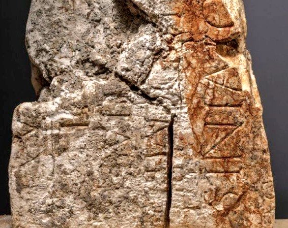 RomArchable's tweet photo. Roman inscriptions and altars unearthed near the #Baden thermal baths in #Switzerland's Aargau. https://t.co/nZzkRhDAlV #RomanArchaeology #Archaeology #RömischeArchäologie #Archäologie #Schweiz https://t.co/xh3ZaiW2ln