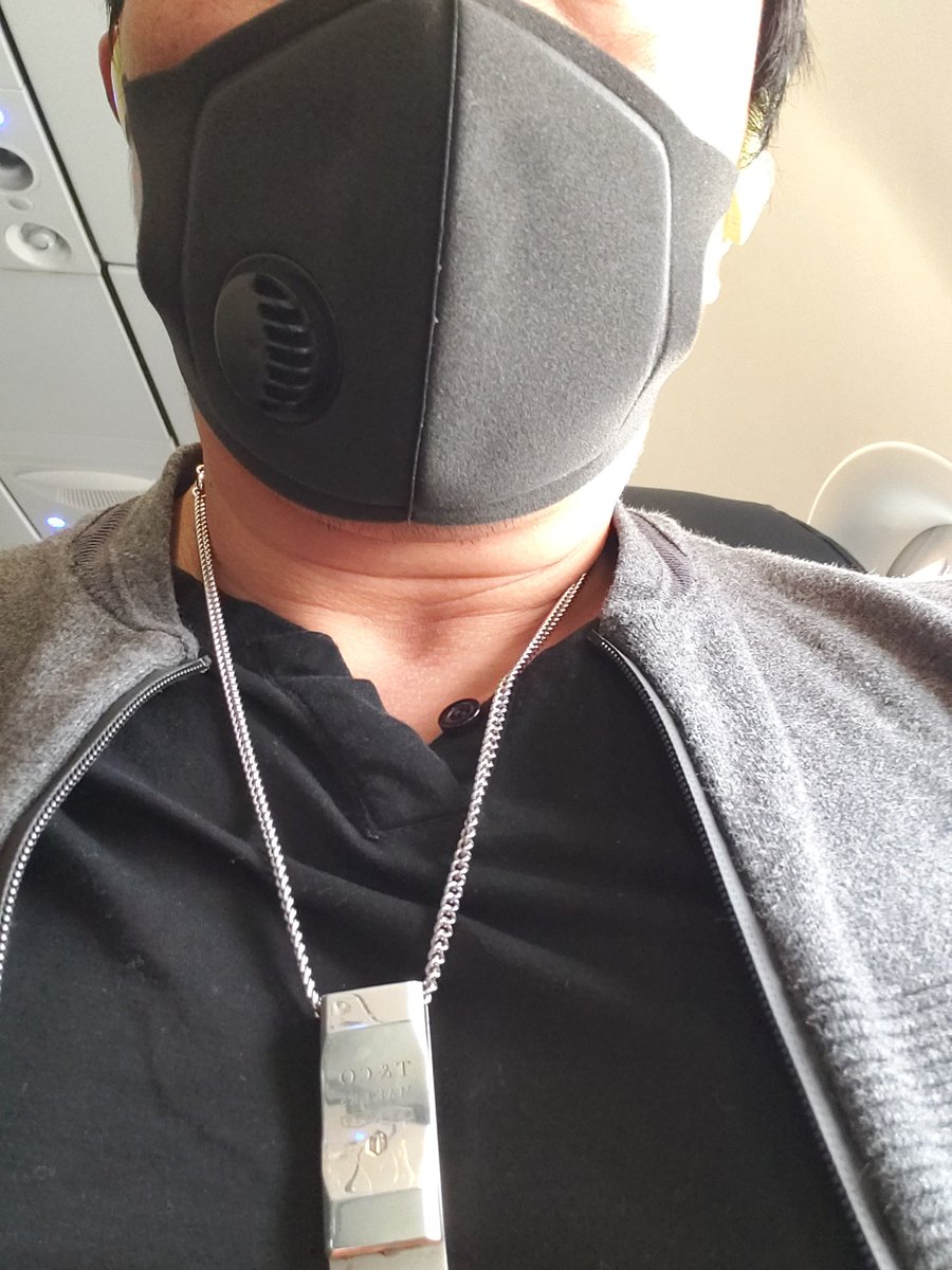 johnkim77's tweet photo. Mask with valve not allowed on airplanes. So they make me wear a disposable one. 

Check the big @$$ holes on the sides of the approved mask. 🤦‍♂️

GTFOH!! https://t.co/qxrfhPAnER