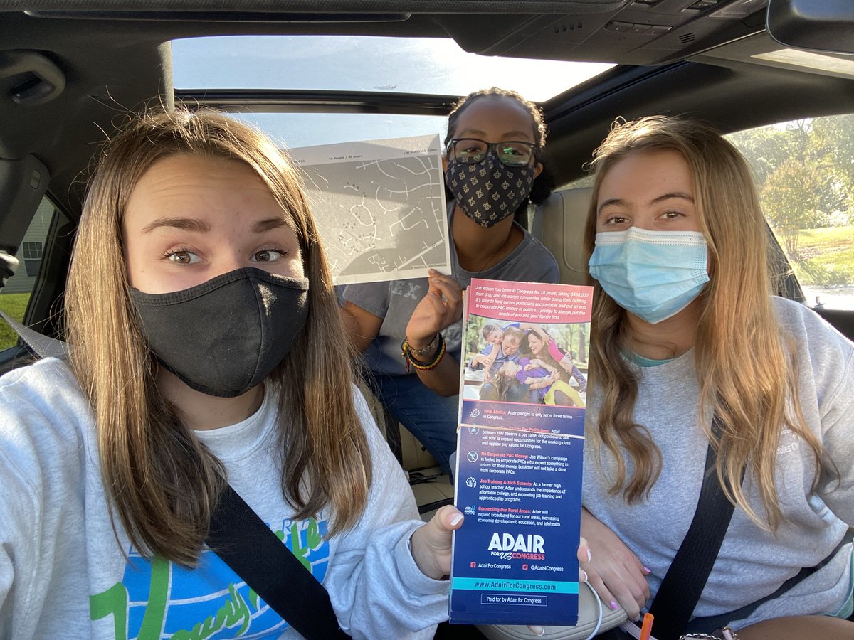RiverBluffDems's tweet photo. Contactless Canvassing with @Adair4Congress !! #CastYourVote https://t.co/CNUhTr4azj