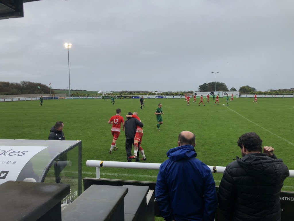 Matt Lloyd with Bridgers equaliser! Quality header from a driven corner! 1-1