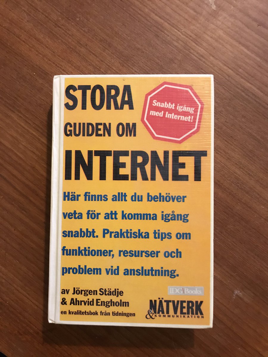 udda_boktips's tweet photo. Det här med internet verkar kul. Och om Ahrvid Engholm tipsar om det så det säkert bra. Framförallt WWW verkar kunna bli något om man lär sig använda det där Mosaic. #storaguidenominternet #ahrvidengholm #jörgenstädje #boktips #uddaboktips https://t.co/s4V0GCluas