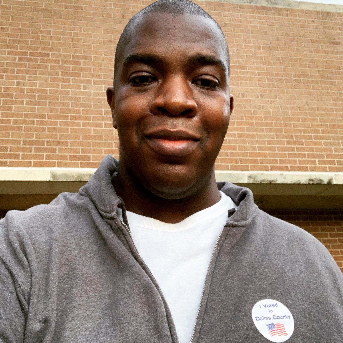MohammedOlokod2's tweet photo. I did my constitutional right, yesterday. How are you? 😊😊😊 🇺🇸🇺🇸🇺🇸🇺🇸🇺🇸 #TheReidOut #VotingMVP https://t.co/vLx84m1CiS