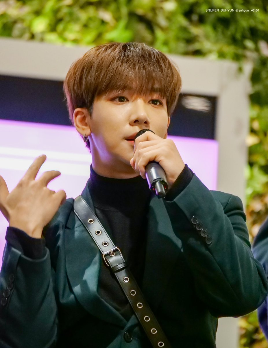 suhyun_k0101's tweet photo. 191102 KUZUHA MALL
#스누퍼 #SNUPER #すぬぽ
#수현 #スヒョン #suhyun
#D293
@snuper6 @snuperofficial @SNUPERJAPAN https://t.co/1nTnDEb282