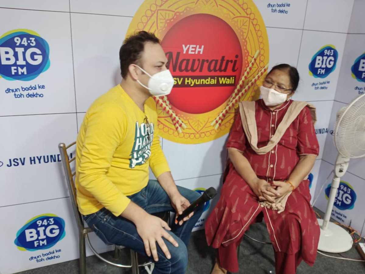 RjPuneet's tweet photo. ये नवरात्रि JSV HYUNDAI wali Apko मुबारक हो 🙏🙏 @HyundaiIndia
#StuioShift #JSVHyundai #GomtiNagar #BigFm #Rjpuneet #Big chai #Festive #Season #Festival https://t.co/pCT0iUjyAs