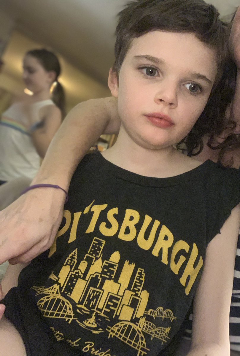 world_of_mae's tweet photo. In honor of Phelan-McDermid Awareness Day, @heinzfield &amp; One Oxford Centre were both SHINING GREEN! 
So Ada who lives with Phelan-McDermid Syndrome showed love back to our hometown! #Pittsburgh ... https://t.co/qe4Qmryc1p