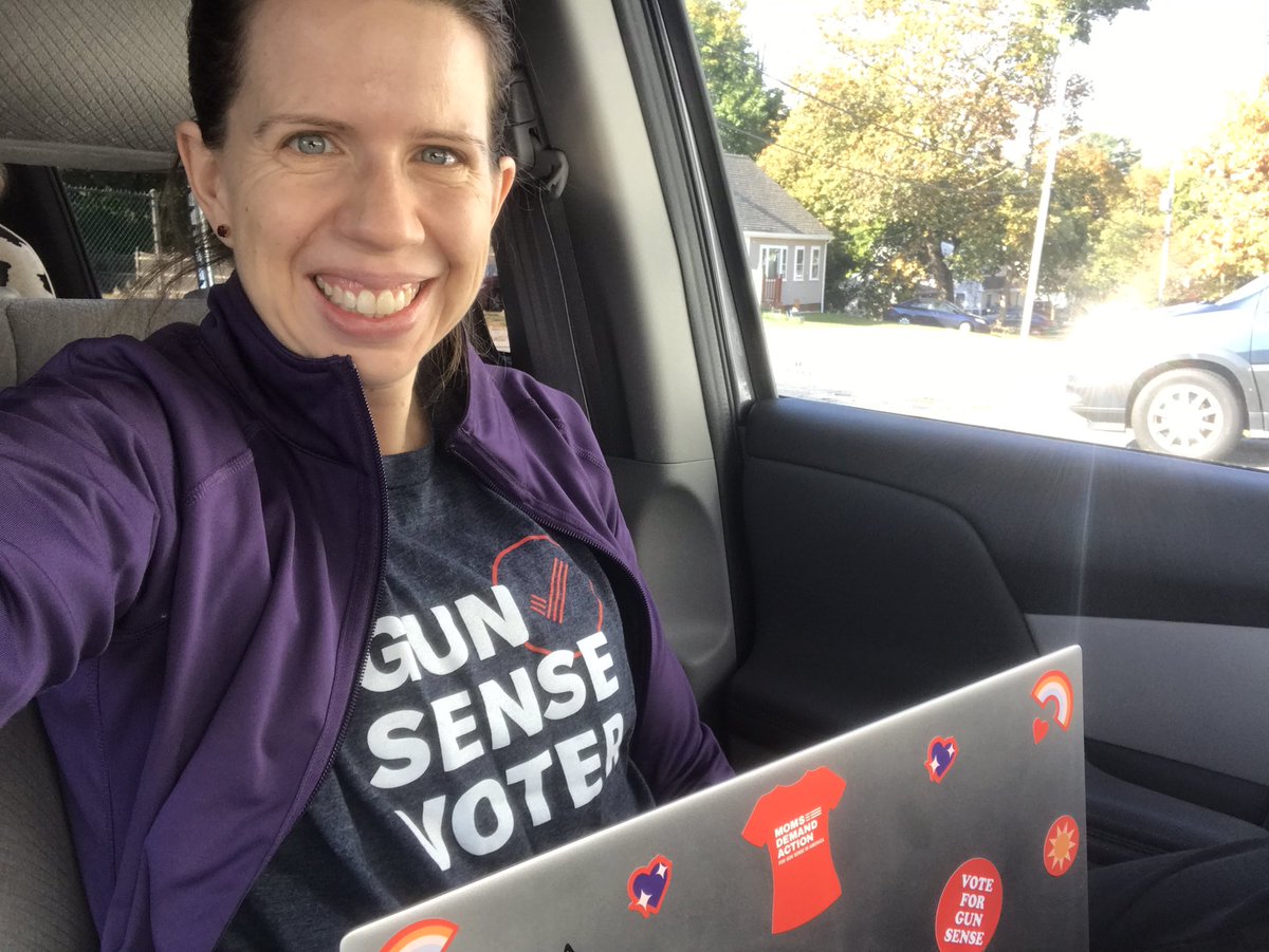 CarolineOpine's tweet photo. I can't go into my daughters' dance studio because of COVID, but that's fine. I'll just phone bank with TX @MomsDemand while I wait in the car. I'm 2,000 miles away in MA, but I can always help my home state! 10 days until the election, &amp; #MomsAreEverywhere! #GunSenseMajorityTx https://t.co/9NqqUw2D5t