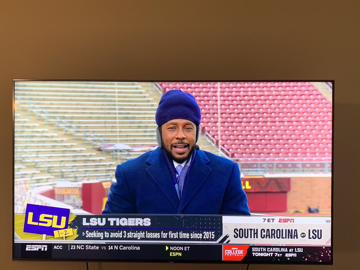 DSports24's tweet photo. Ummmm @espn @CollegeGameDay #CMonMann #YHOJ #LSU has only lost 1-Game in a row 🤦🏼♂️🤦🏼♂️🤦🏼♂️🤦🏼♂️ @tcraigschilling @EJames9029 @FauxLes @CWallday1986 @AYSSPORTS @stantheman31 #GeauxTigers #BeatCocky https://t.co/bZEXAXOwAx