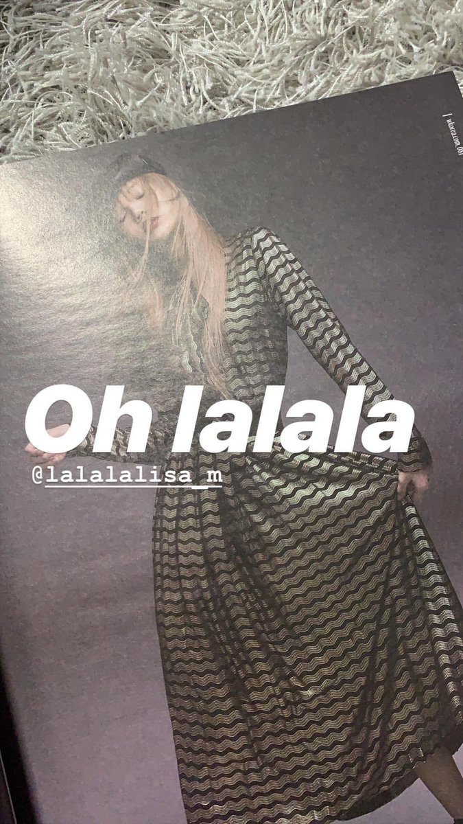 Jennie posting lisa's magazine cover