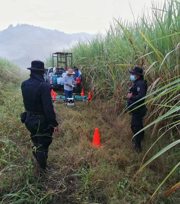PNCSV's tweet photo. Continuamos enfocados en reducir todos los delitos a nivel nacional mediante la ejecución del #PlanControlTerritorial, salvaguardando la vida de la población salvadoreña. https://t.co/FsunCqiuFz