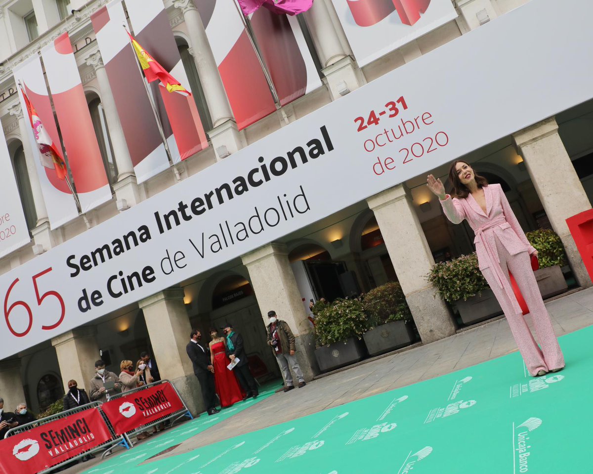 📸ALFOMBRA VERDE | #65Seminci💋  

La actriz y cineasta <a href="/ruthdiazmur/">ruthdiaz</a>, que presentará 'Un mundo normal' en #SpanishCinema, llega a la Gala de Inauguración de la 65 edición de nuestro festival.