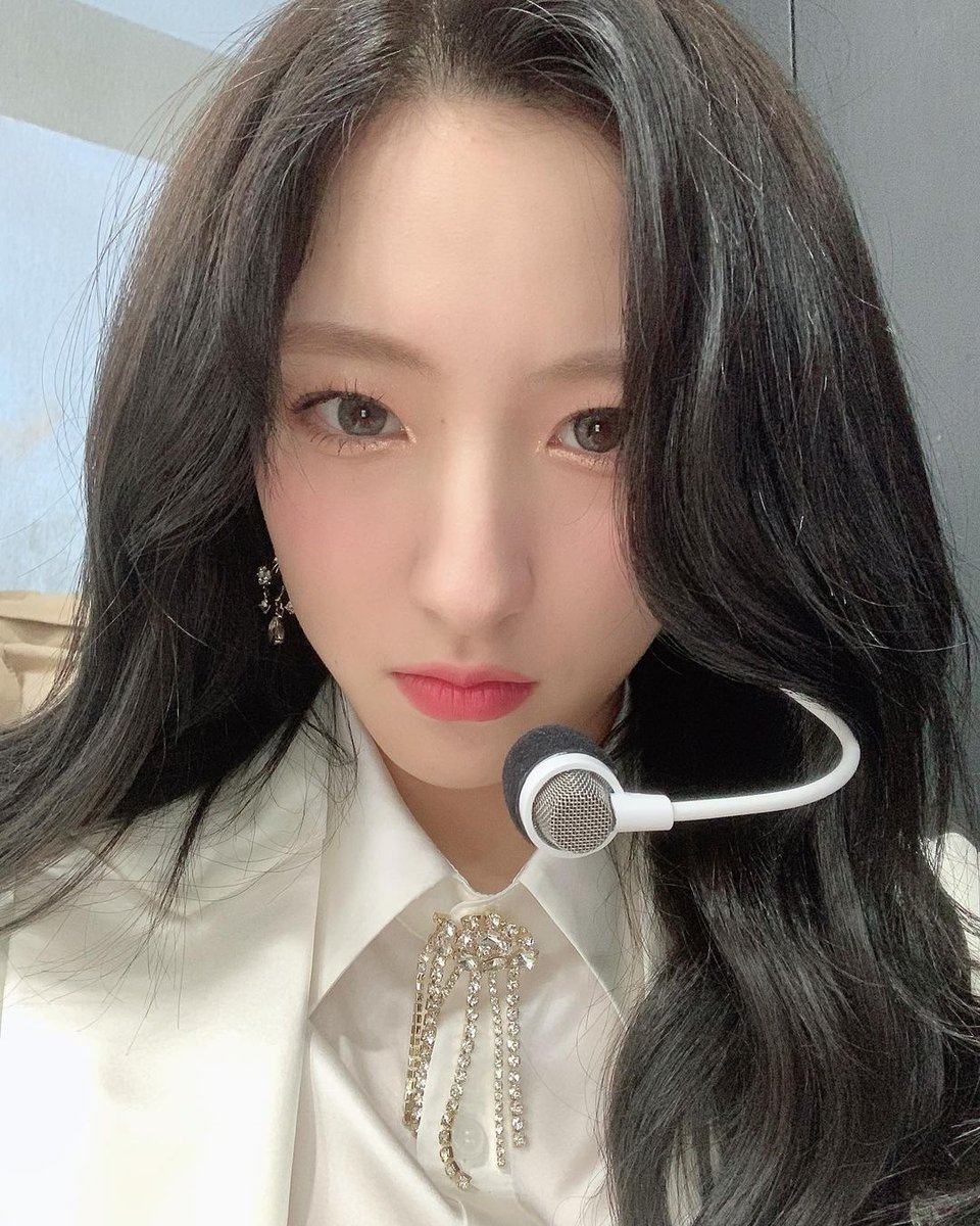 서리질러 🦋 tweet media