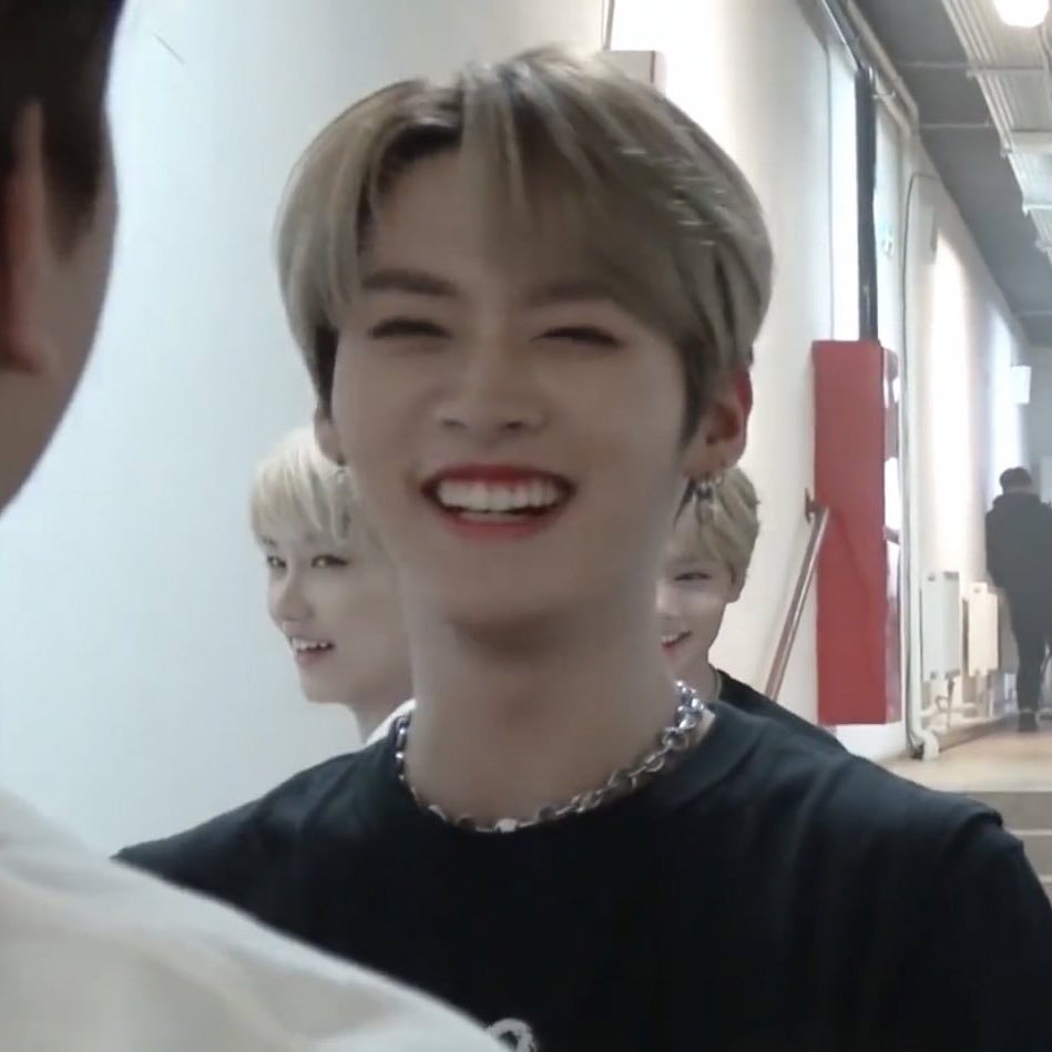 bangchannies's tweet image. a thread of comfort lee know pics! 

#HappyLeeKnowDay
#GlowingGemLeeKnow
#기여운_리노야_생일축하해