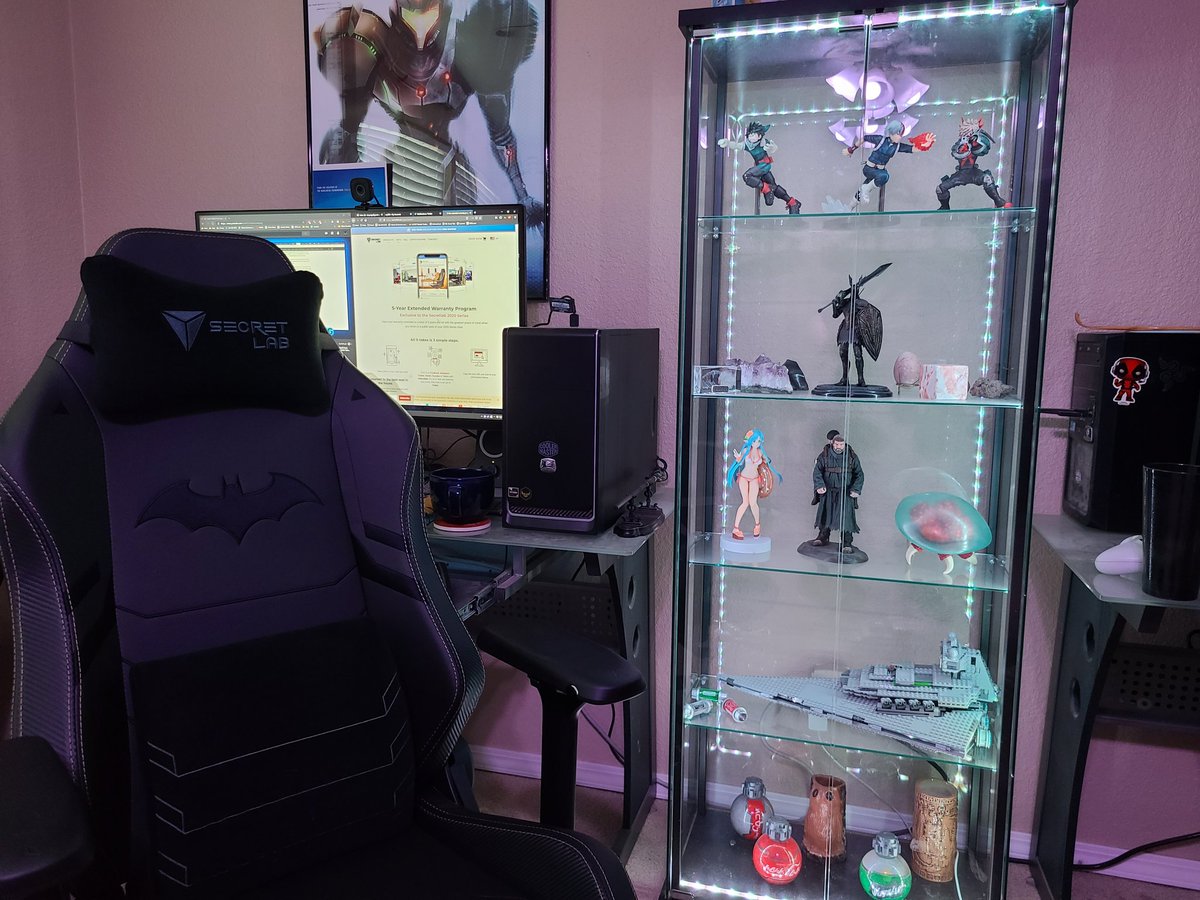 larryrego's tweet image. #SecretLab Loving my birthday gift.