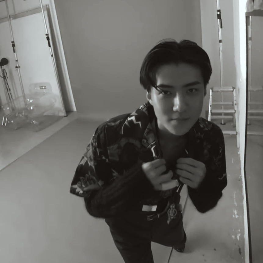 SEHUNL00K's tweet photo. https://t.co/ynIuUJfAUM