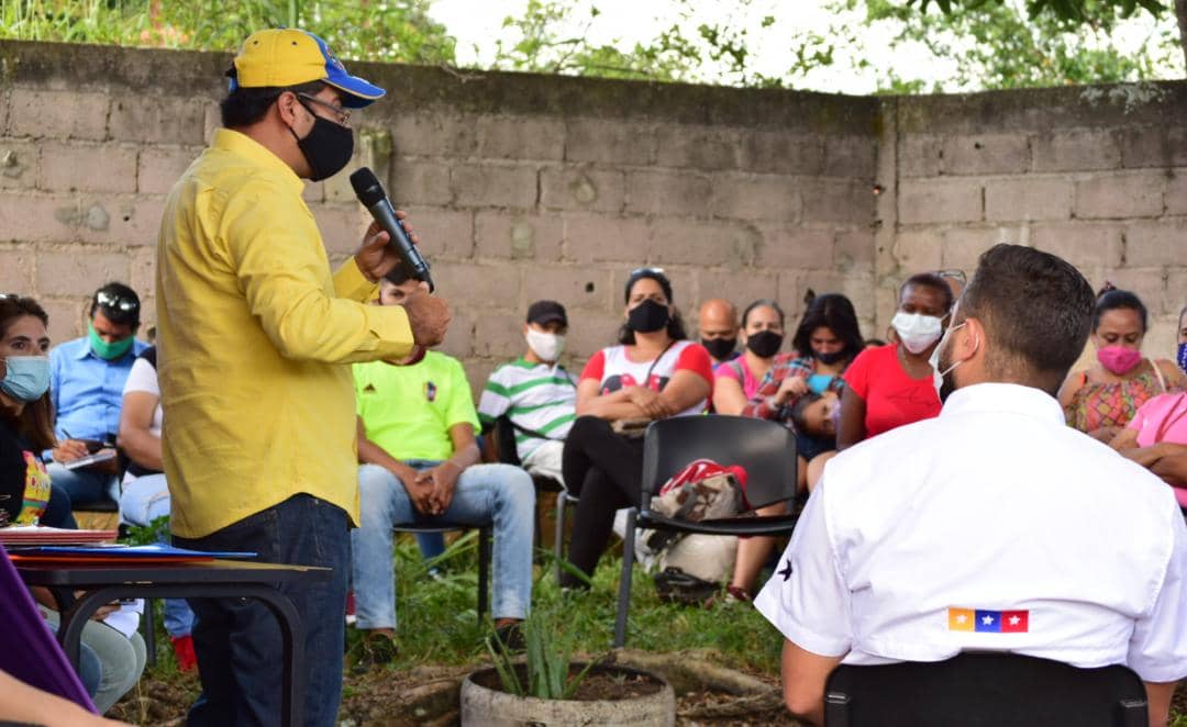 JulioGarciaZ's tweet photo. La disciplina y la conciencia que encontramos en el Poder Popular de Cárdenas, es el motor que impulsa el cambio político, social y económico que necesita la Patria. Tengo fe en este pueblo ¡Juntos Venceremos!

#SimulacroGarantiaDePaz 

@FreddyBernal https://t.co/76zZMXOlKM