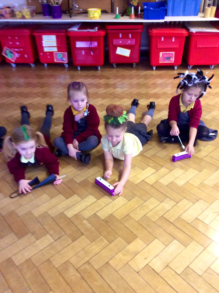 FRISroom4's tweet photo. This week in music we tried some new instruments and practised keeping the pulse! 🎶 https://t.co/2TjXYEbV5a