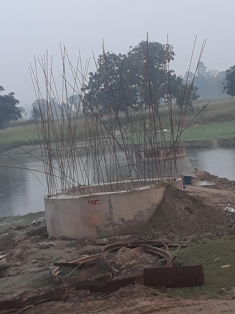 बढ़ी शिवरामेश्वरम् धाम की शोभा
मनोरमा नदी तट बना शिव मंदिर की शोभा बढ़ाने के लिए माननीय सांसद हरीश द्विवेदी जी बड़े भाई  विधायक श्री सी पी शुक्ला जी बड़े भाई ओमप्रकाश ओझा जी को हृदय से आभार सड़वलिया घाट पर पुल बनने दूरी हुई कम