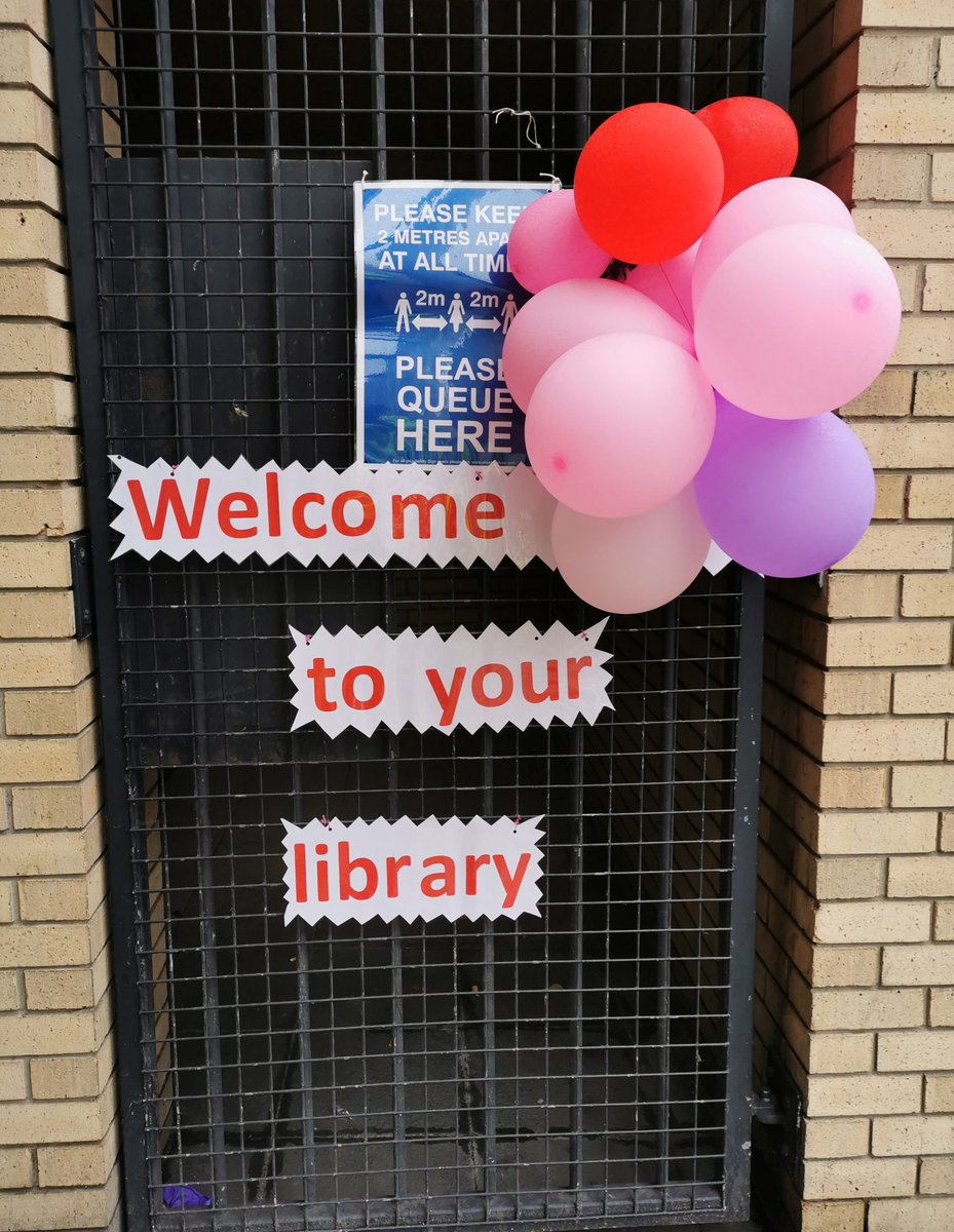 HelloHoxton's tweet image. So good to see @hackneylibs Shoreditch Library welcoming visitors back inside. Everybody needs libraries and balloons in their lives, especially on a rainy day #Hoxton #ShoreditchLibrary #hackneylibraries #libraries