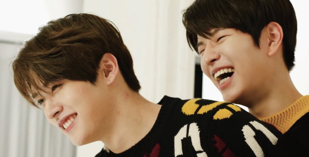 2minfiles's tweet photo. seungmin: my hyung who i like.... the most.... in the entire world!!! https://t.co/r8F5oyHsR8