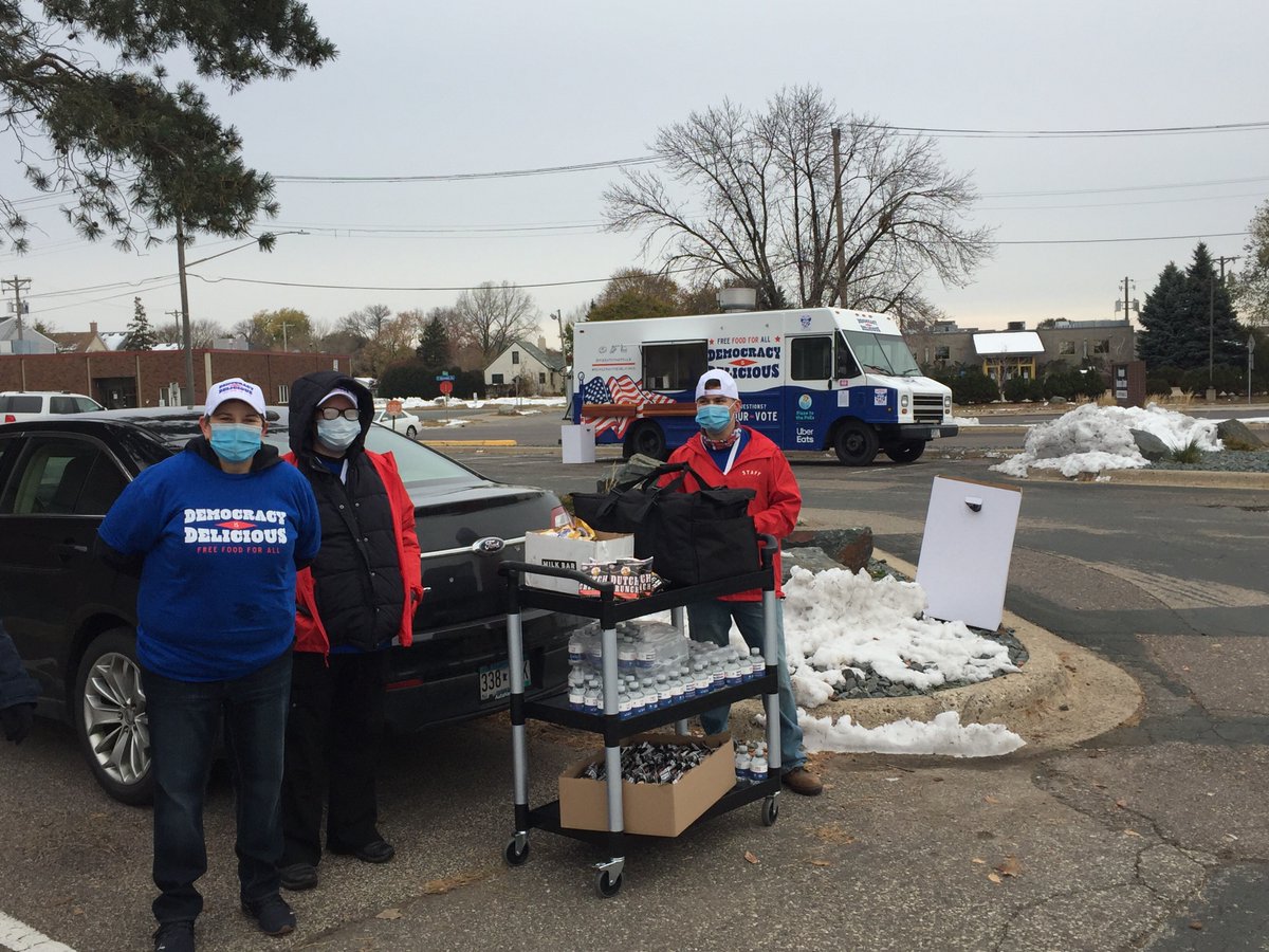 Pizza to the polls volunteers