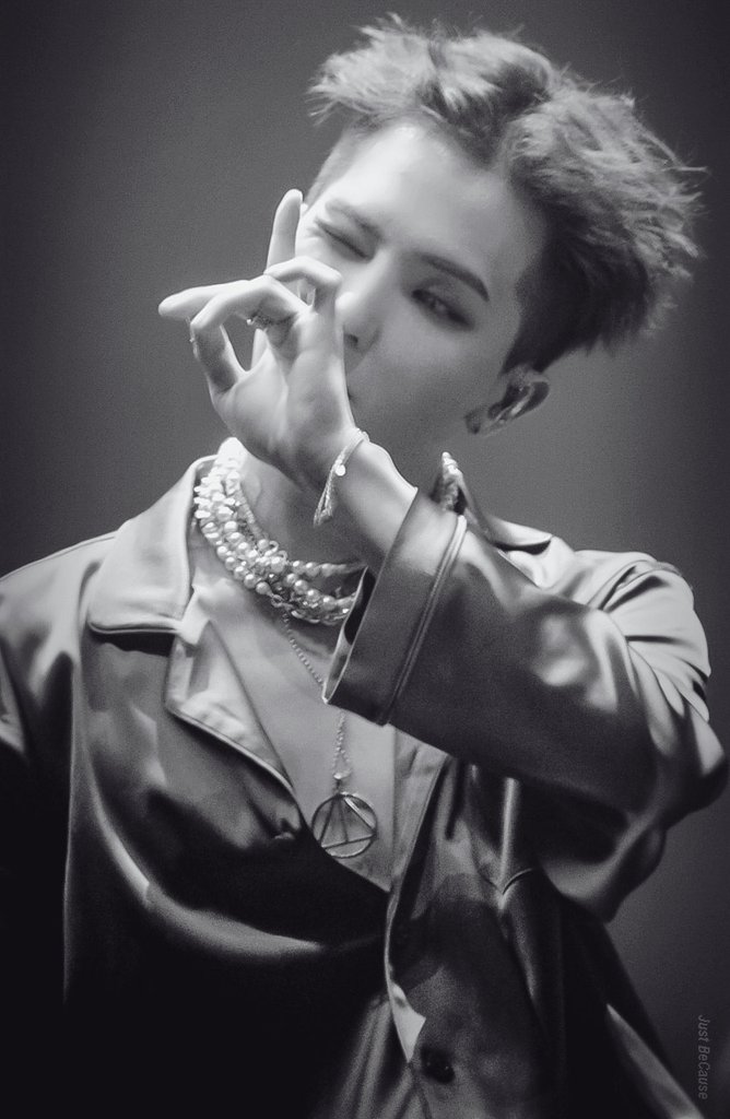 JustBecause_95's tweet image. 강김송이 우리 항상 행복하자💙
444년 꼬 꼬 꼬～

#돌아보니_7년동안_위너는_항상_예뻤더라
#FromWINtoWINN7R 

#WINNER #위너 
#JINU #KIMJINWOO #김진우 #진우 
#강승윤 #승윤 #Seungyoon 
#KANGSEUNGYOON #YOON 
#SEUNGHOON #HOONY #이승훈 #승훈 #LEESEUNGHOON 
#송민호 #MINO #SongMinHo