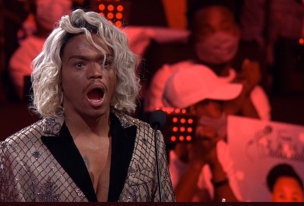 Mischy_moo's tweet photo. Are we watching idols or Miss SA.... I have no idea what's going on🤷‍♀️#MissSA2020 https://t.co/yzSqCBlN0K