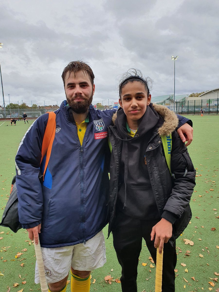 A brilliant away performance from the lads today, resulting in a 5-3 win away at West Hampstead... featuring a hattrick from Titch and a brilliant goal from young Amraj...

#AkhaLal #IGHC