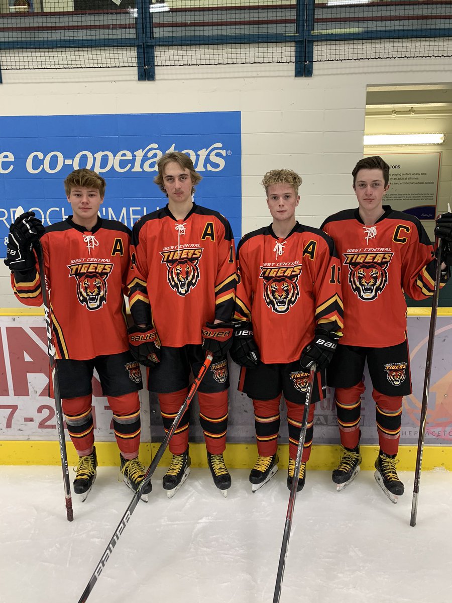 MidgetTigers's tweet image. The 2020-21 Tigers are proud to announce their leadership group for this season. All 4 players are returning Tigers from last year. The coaching staff is extremely pleased with this year’s leadership group. Tanner Abraham -C, Kyle Humphrey-A, Reid Christiansen-A, Cole Lawrence-A