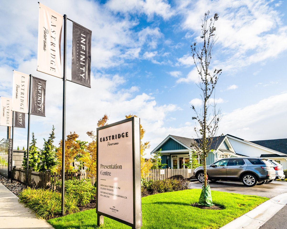 InfinityHomeGrp's tweet image. Come visit us this weekend to view our Presentation Centre and Designer Showhome at Eastridge. We are open everyday from 12-5 PM (except Fridays) at 5528 148th Street, Surrey.
#EastridgePanorama #homesweethome #homesforsale #townhomes #InfinityProperties