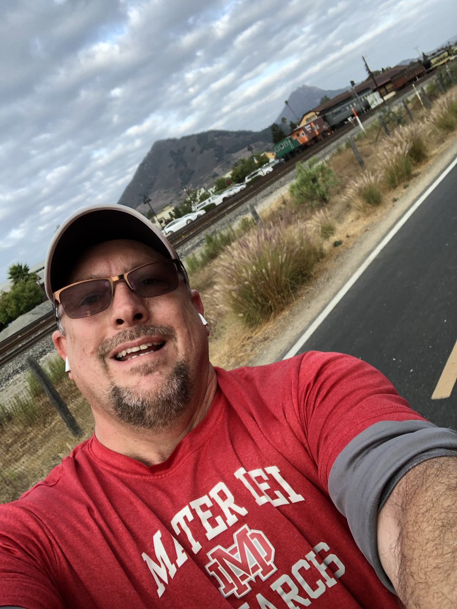 blittle422's tweet photo. Got my 5k done #GetMovinMD #Moving4MDHS #WeAreMD #HonorGloryLove #MDHSMonarchs https://t.co/ANqU53Zto3
