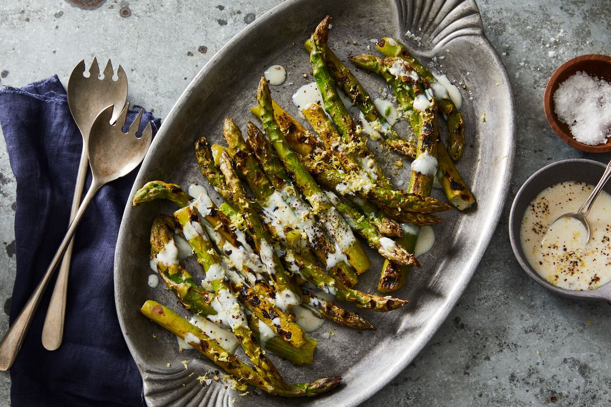 Rise4War's tweet photo. #Lunch Time! 17 Easy Recipes We’re Cooking in Quarantine https://t.co/VRuU2fxOm2 😊👍 #RISE4WAR #Wellness #Awareness #Recovery #R4WLunch https://t.co/yxG13RgIoQ https://t.co/hNfBgI2tvA