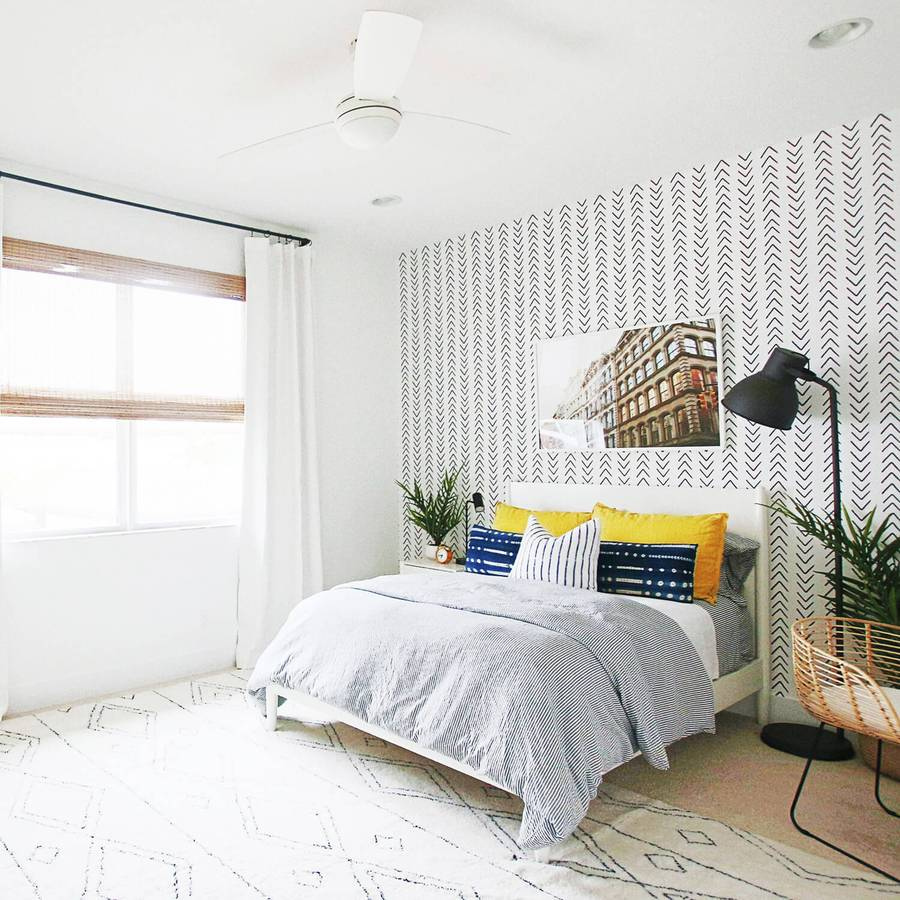 GrupoMRE's tweet photo. Trend Talk 💡 Wallpaper is an easy way to elevate a room. It occupies prime real estate and offers instant texture, color, and pattern. The key is to choose a palette and pattern that suits your aesthetic. https://t.co/L9qas2bWDu